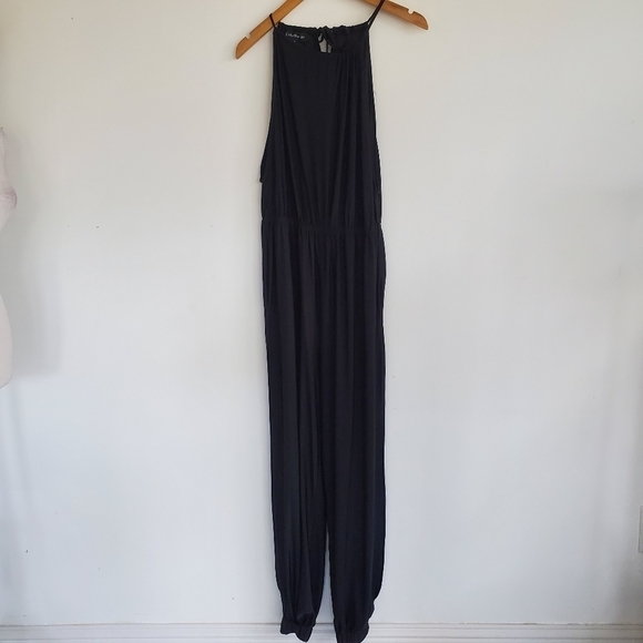 Eilly Bazar Black Split Leg Jumpsuit - Picture 2 of 9